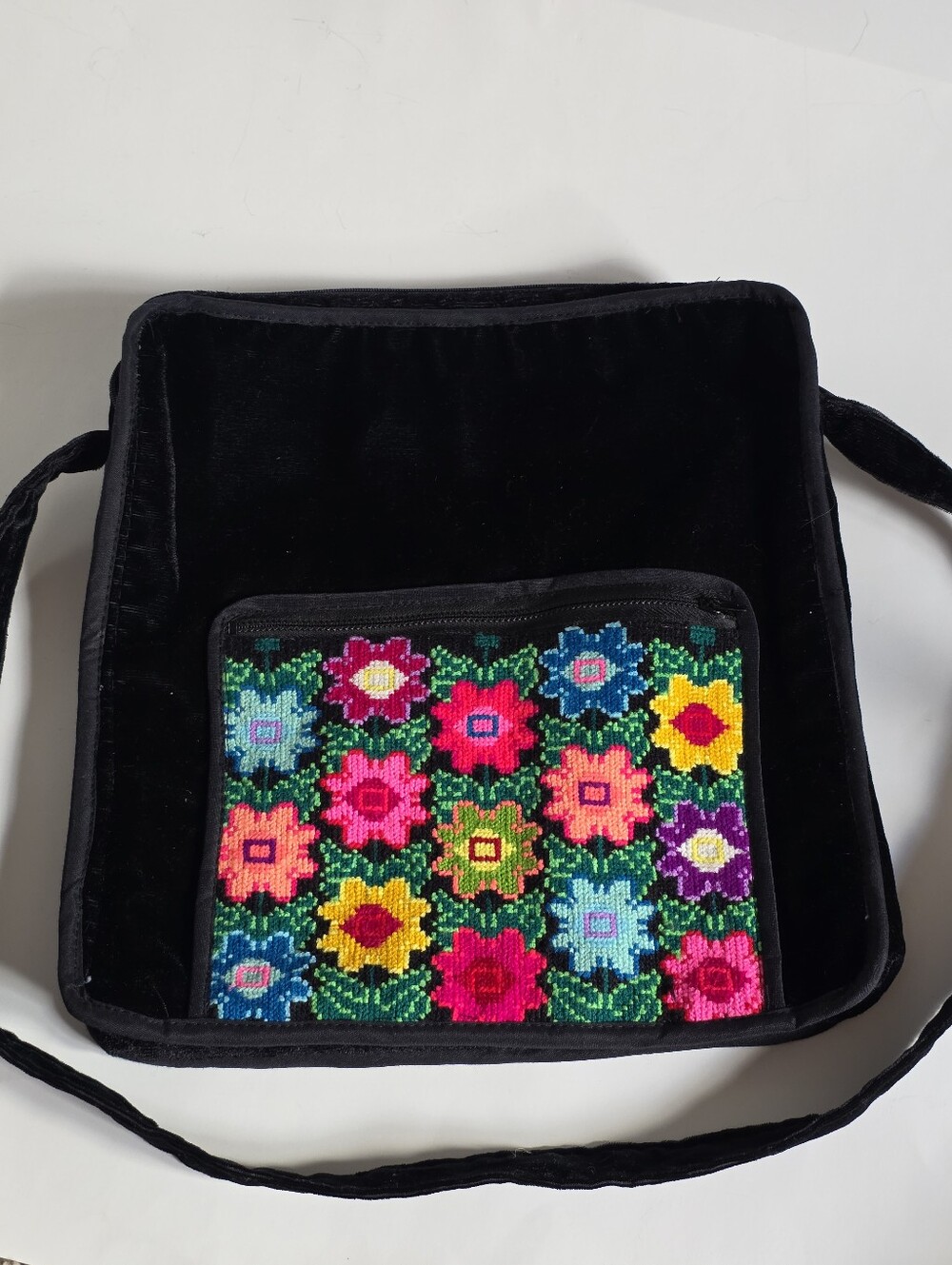 Vintage Chiapas Handwoven Messenger Bag Embroidered Velvet Floral Boho Tote